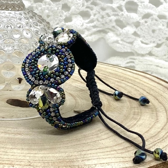 Pink Pewter Hand-Beaded Bracelet - Picture 3 of 3